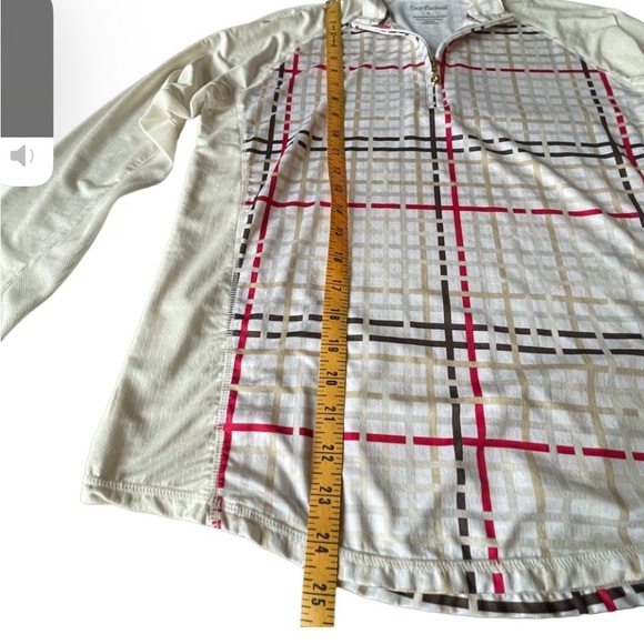 Sofibella Women's Cream Long Sleeve Top - Picture 9 of 10